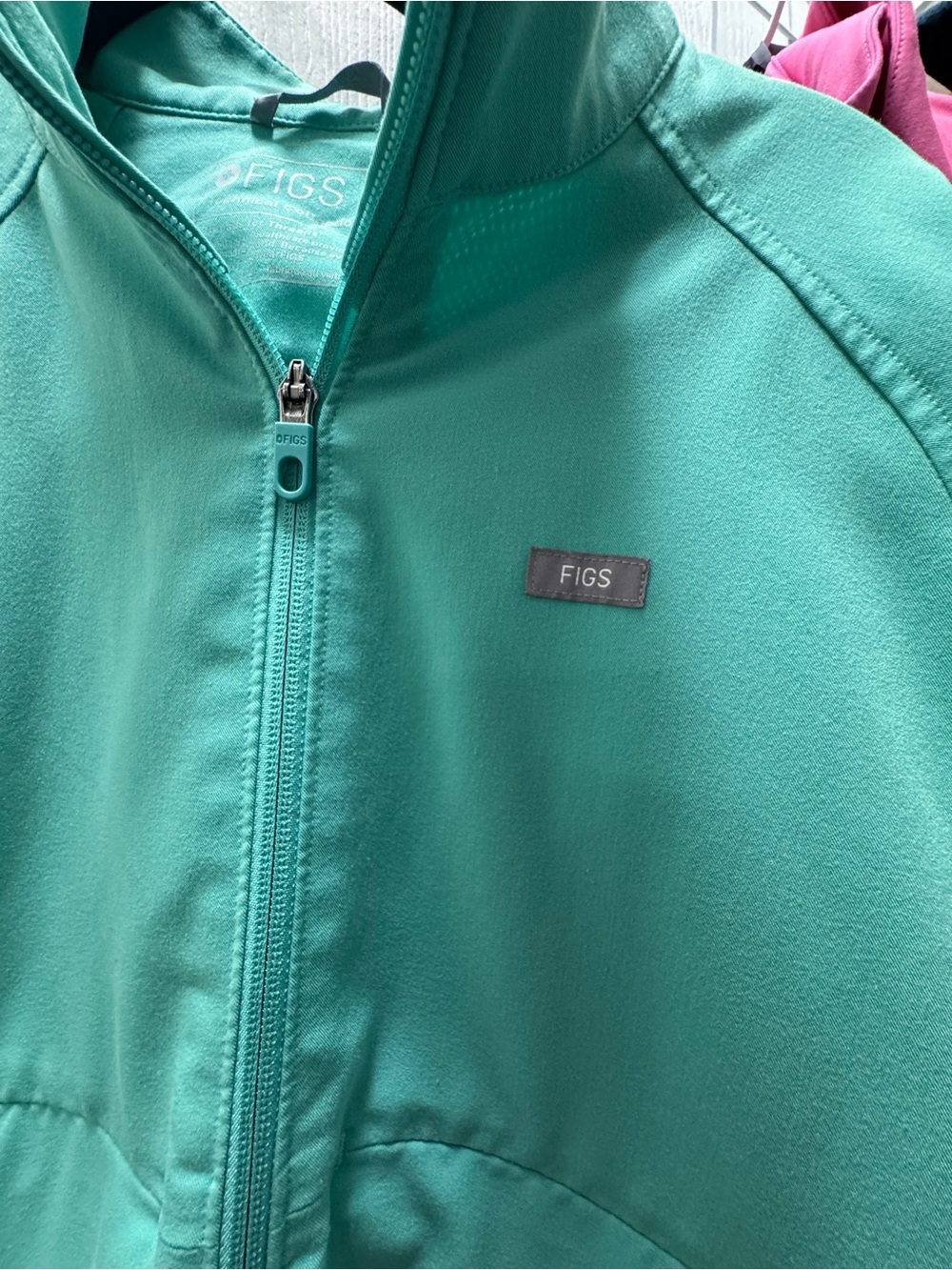 Figs Sydney Scrub Jacket Surgical Green - Small - Picture 2 of 5